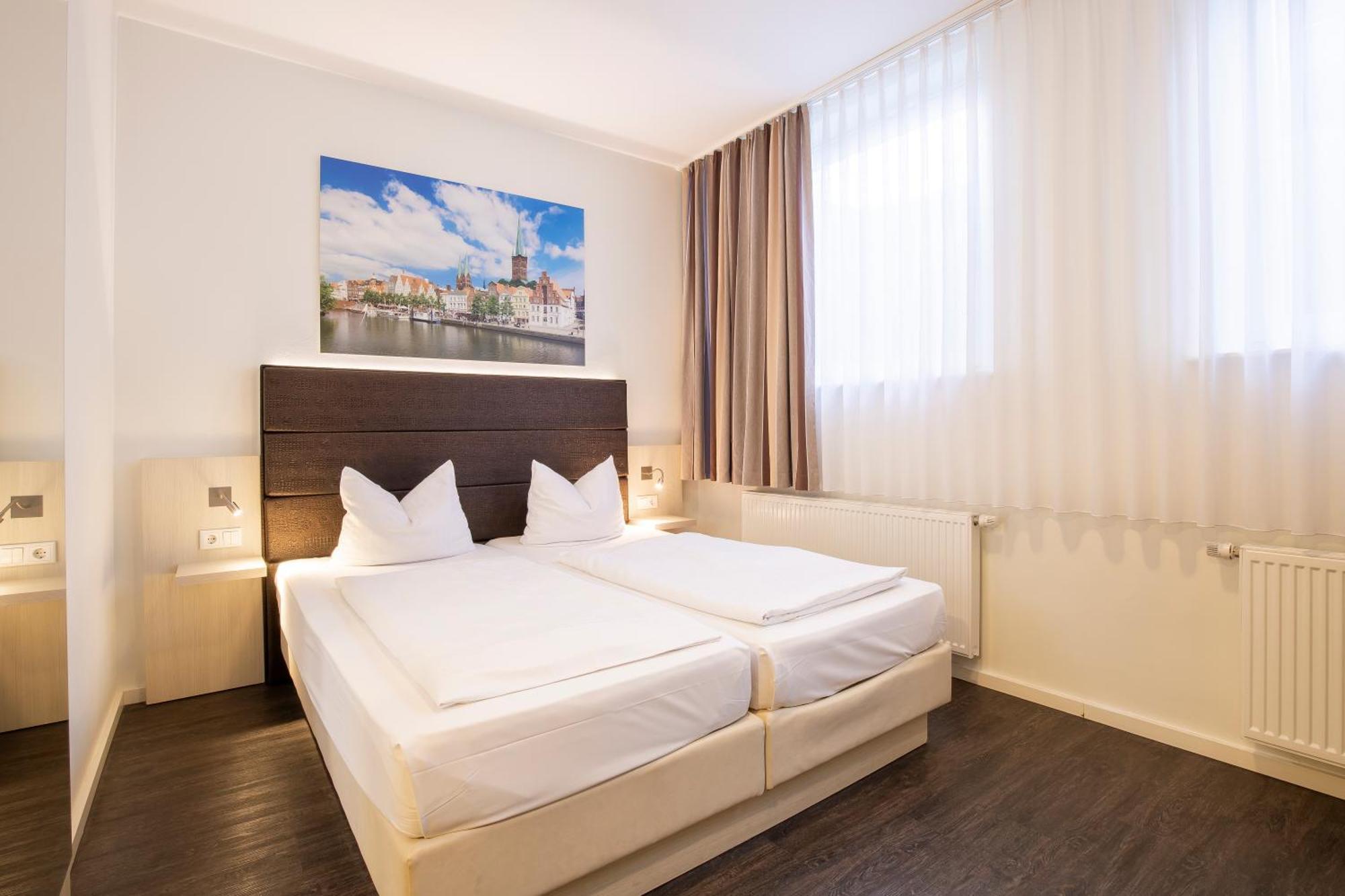 Viva Hotel Luebeck Luaran gambar