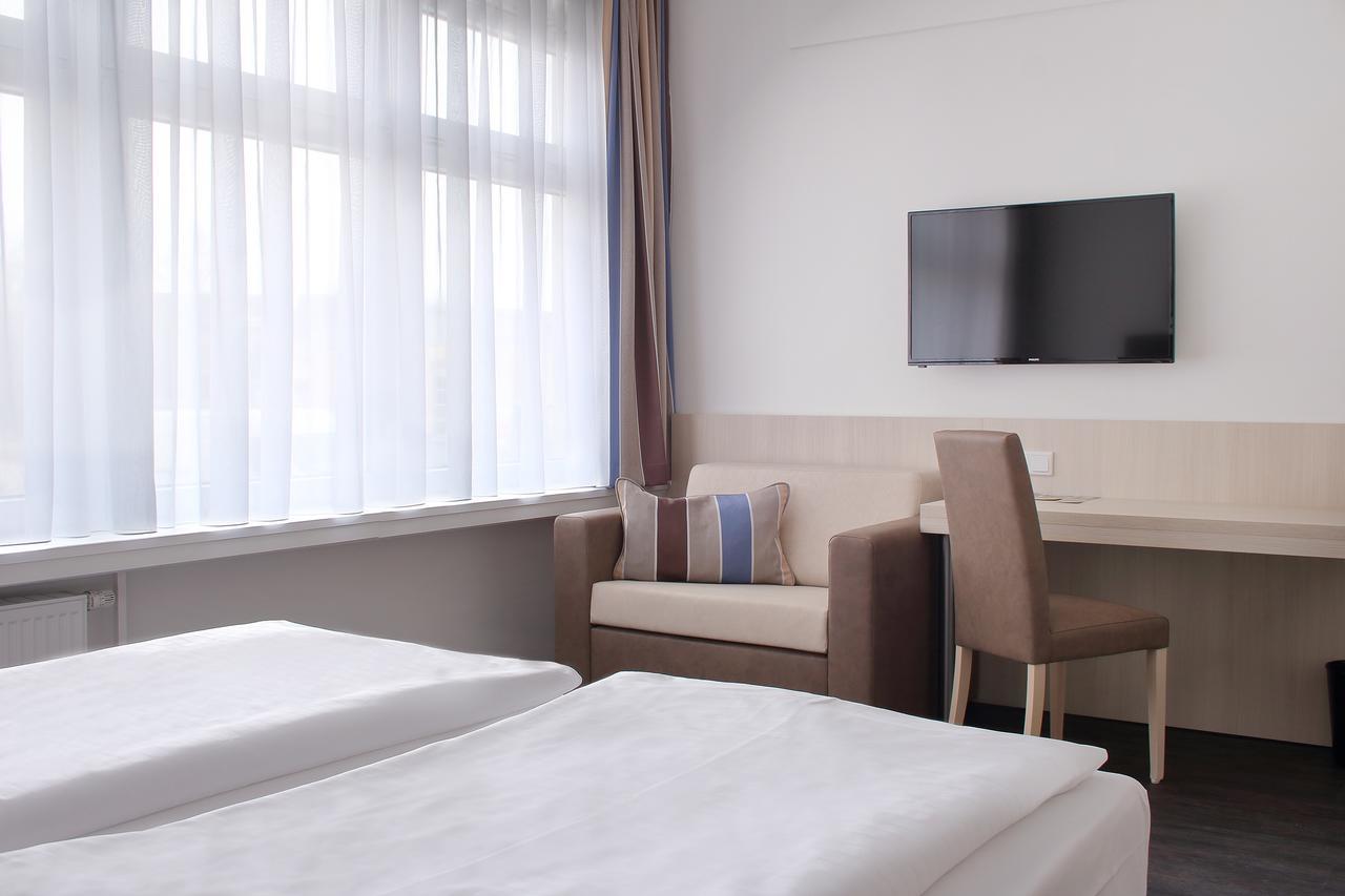 Viva Hotel Luebeck Luaran gambar